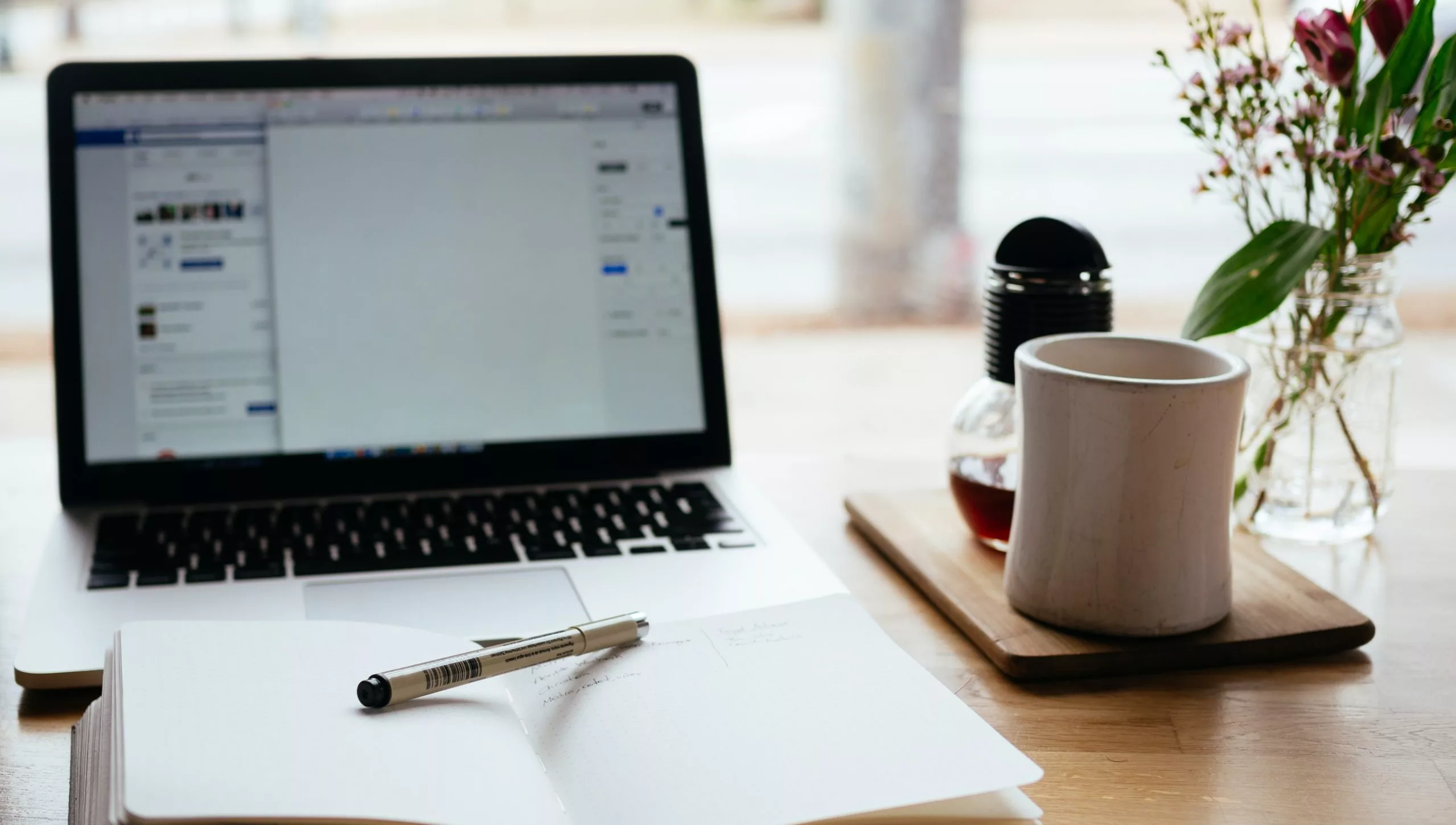 content copywriter